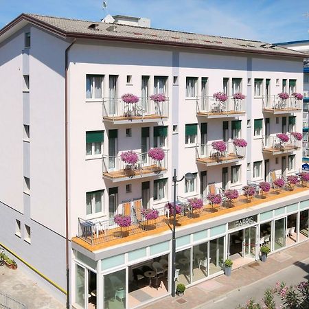 Hotel Fabris Каорле Екстер'єр фото
